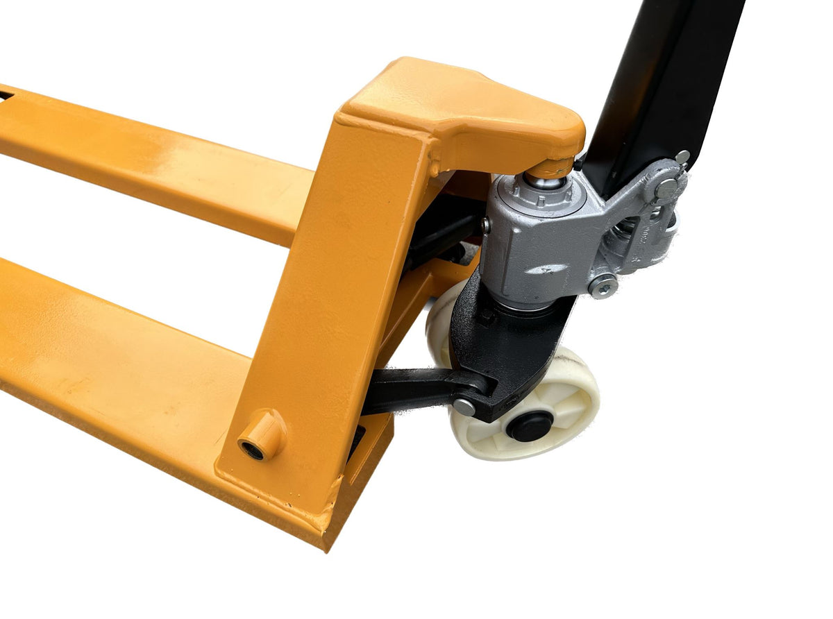 2500kg Low Profile CHEP Pallet Jack